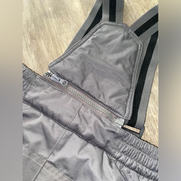 Child bib snow pants 4-5T - Picture 7 of 9